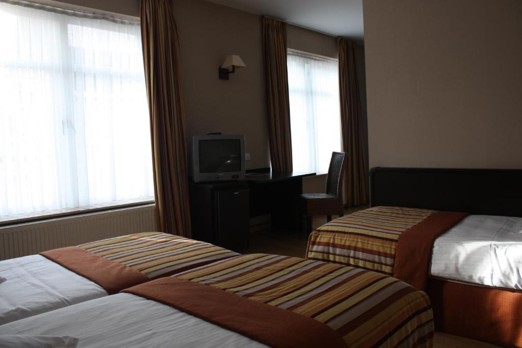Hotel Giorgi Bastogne Zimmer foto